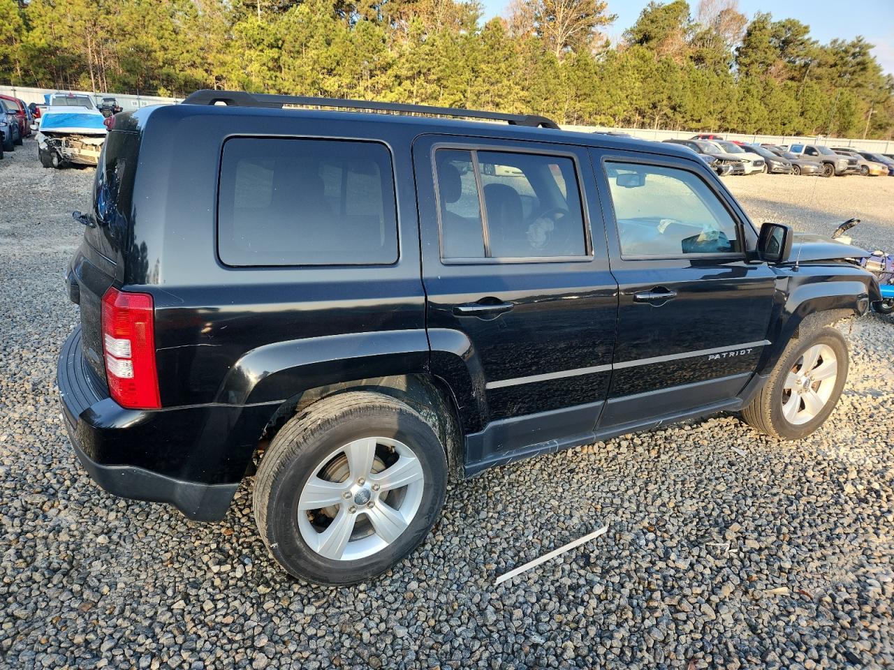 2014 Jeep Patriot Latitude - Фото 3