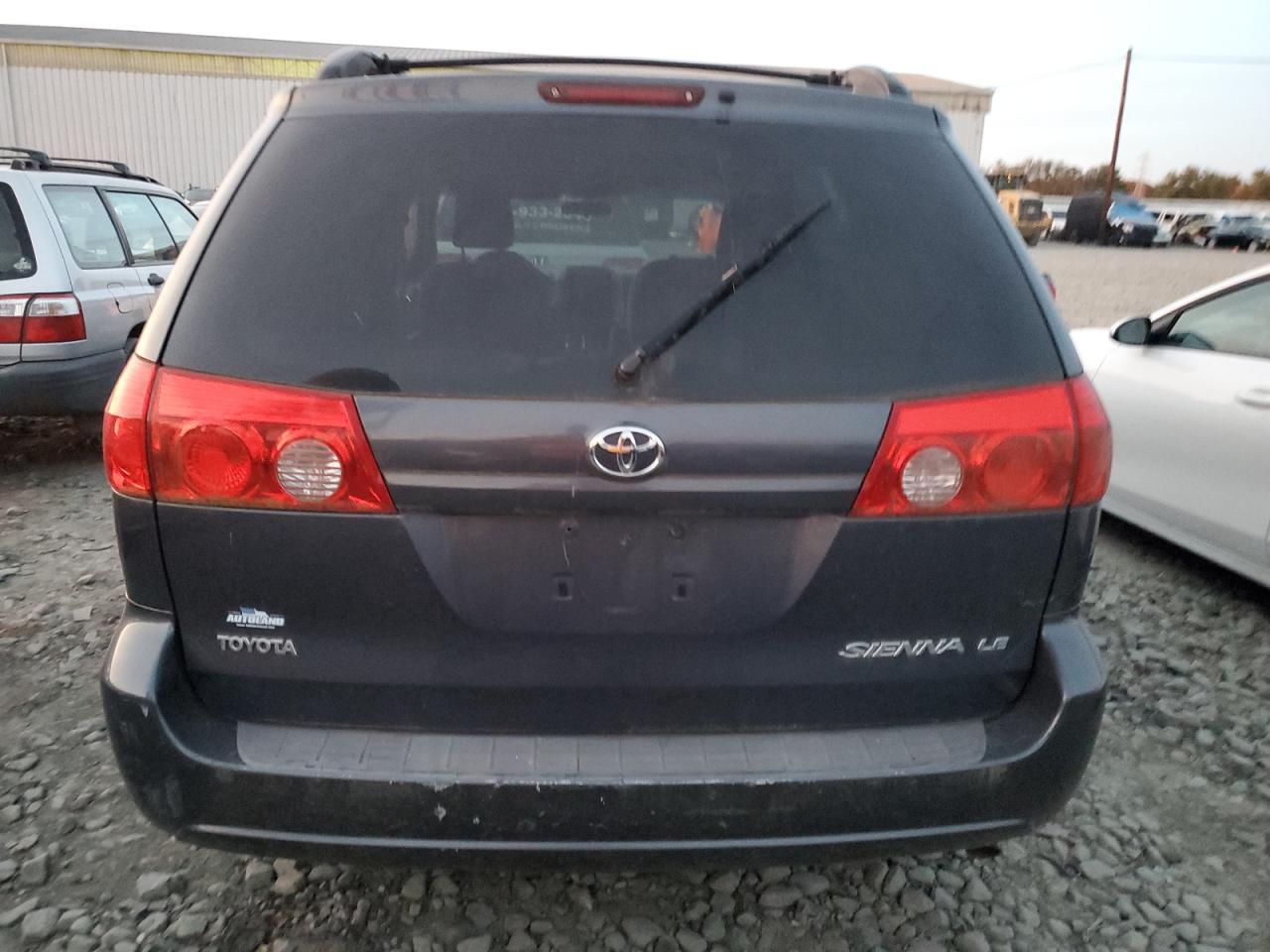 2009 Toyota Sienna Ce - Фото 6