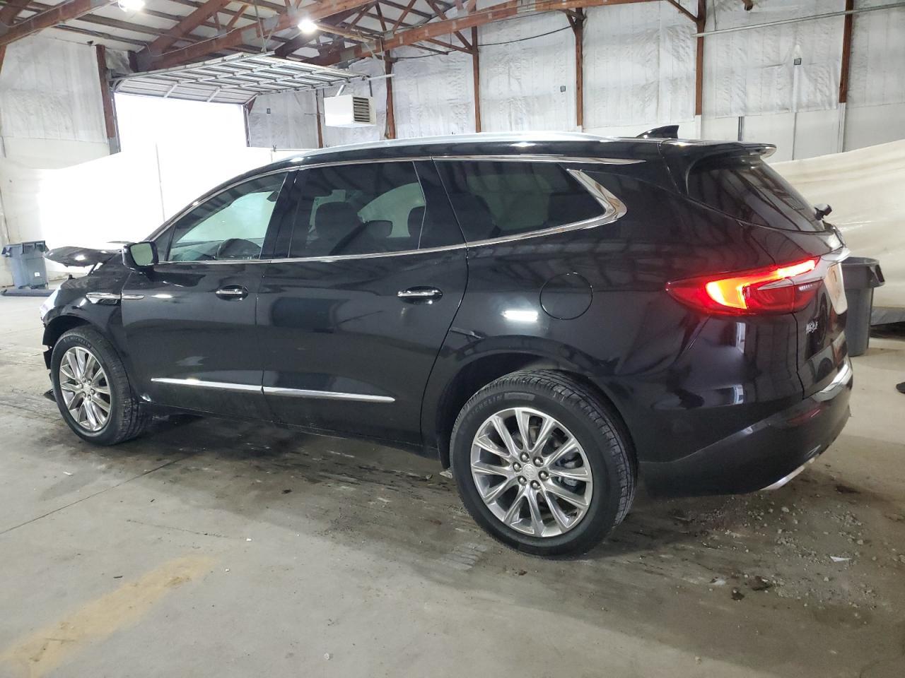 2019 Buick Enclave Essence - Image 2