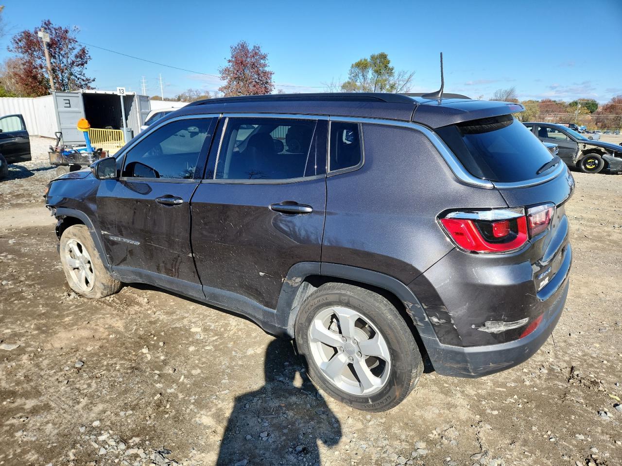 2020 Jeep Compass Latitude - Image 2