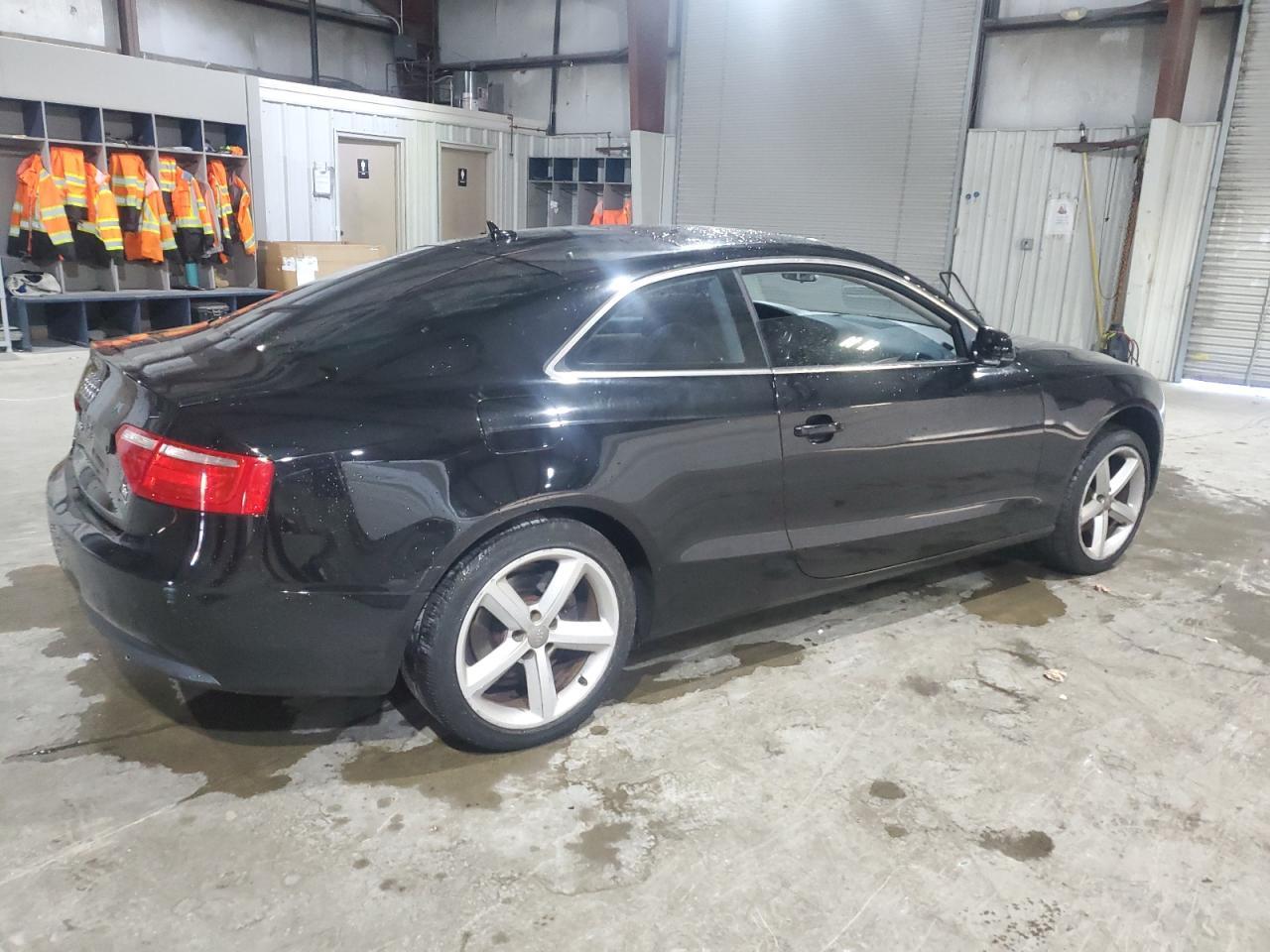 2010 Audi A5 Premium - Фото 3
