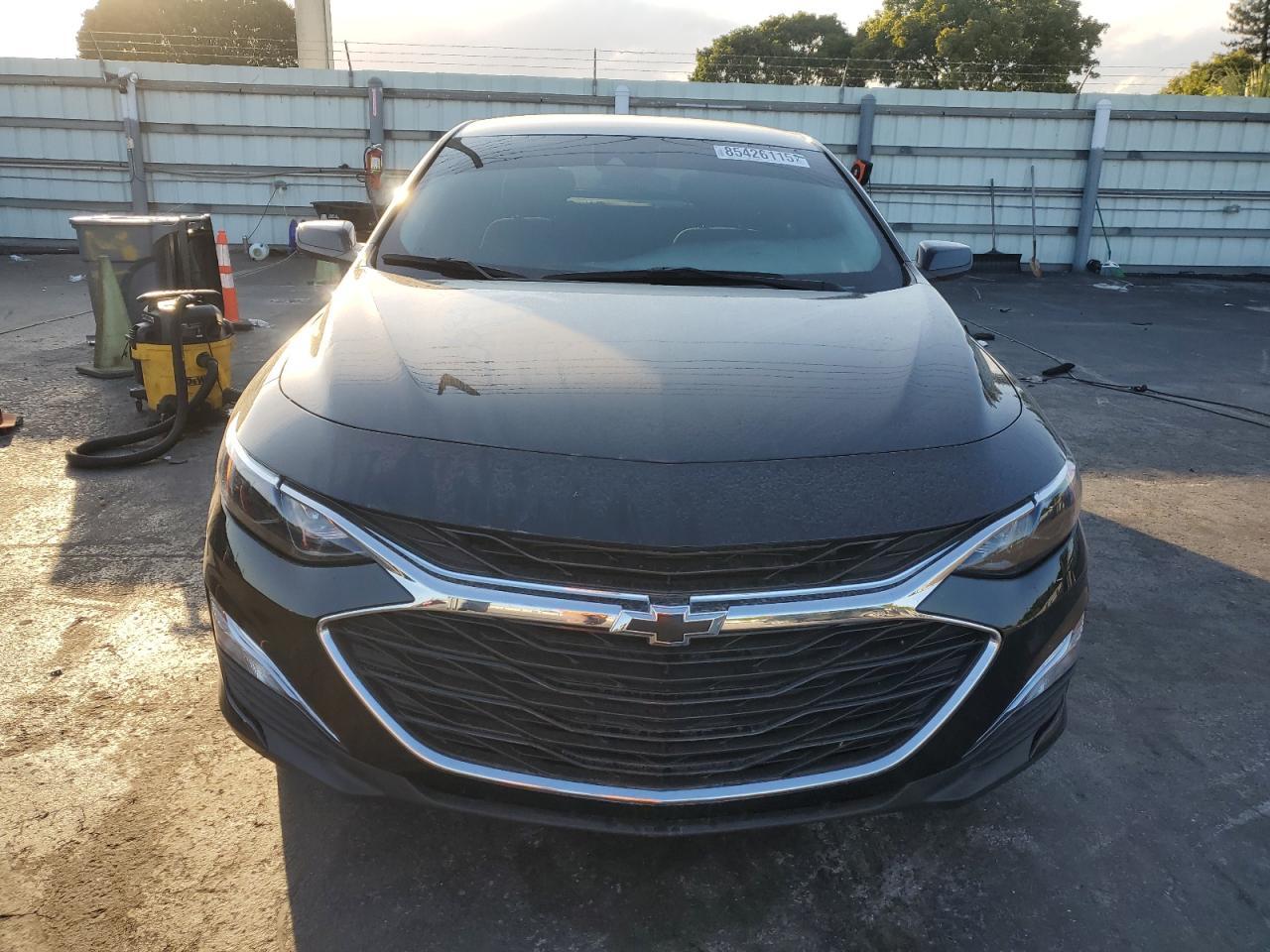 2023 Chevrolet Malibu Rs - Image 5