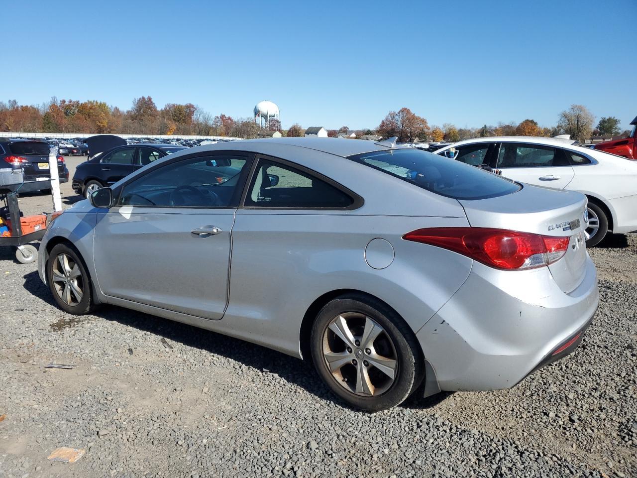 2013 Hyundai Elantra Coupe Gs - Image 2