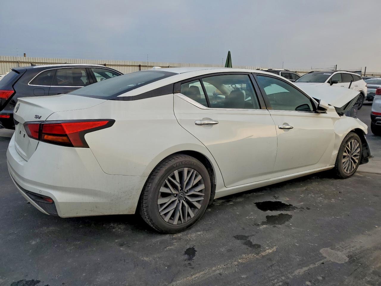 2023 Nissan Altima Sv - Фото 3