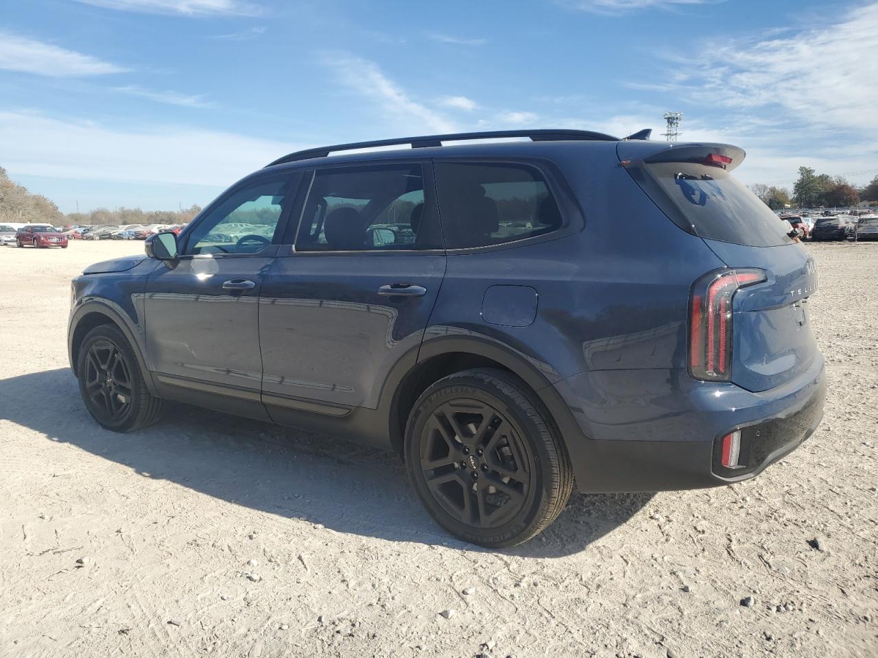 2024 Kia Telluride Sx - Фото 2