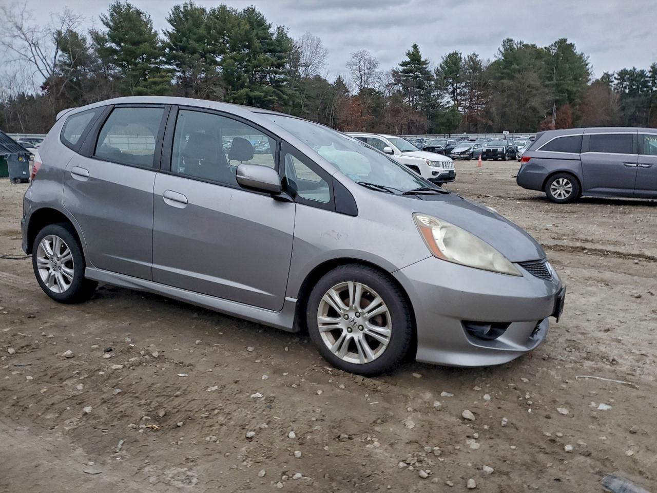2010 Honda Fit Sport - Image 4