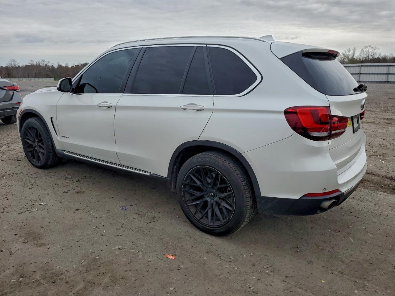 2017 BMW X5 xDrive35I - Фото 2