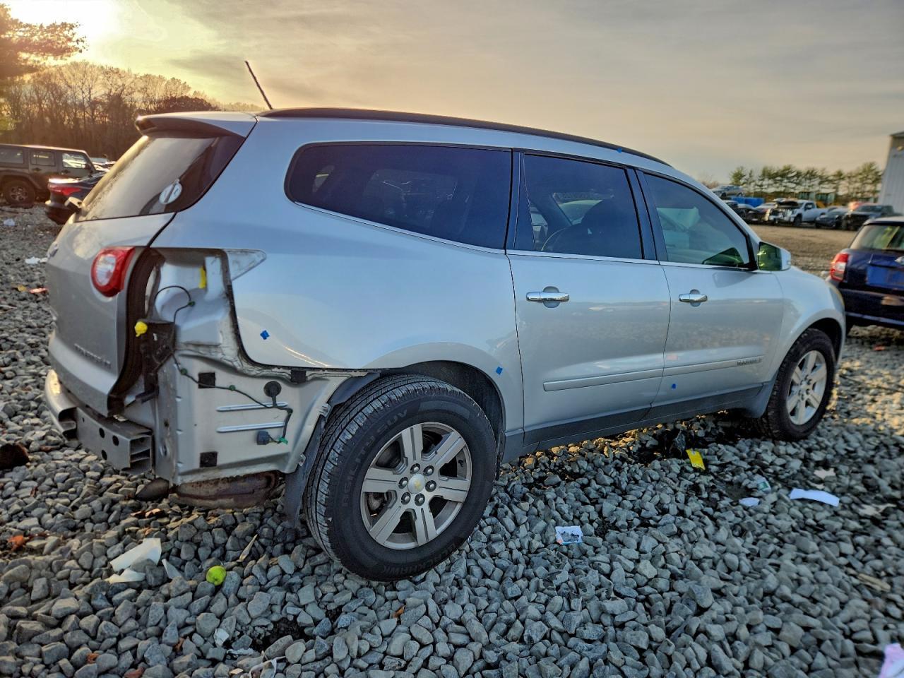 2009 Chevrolet Traverse Lt - Фото 3