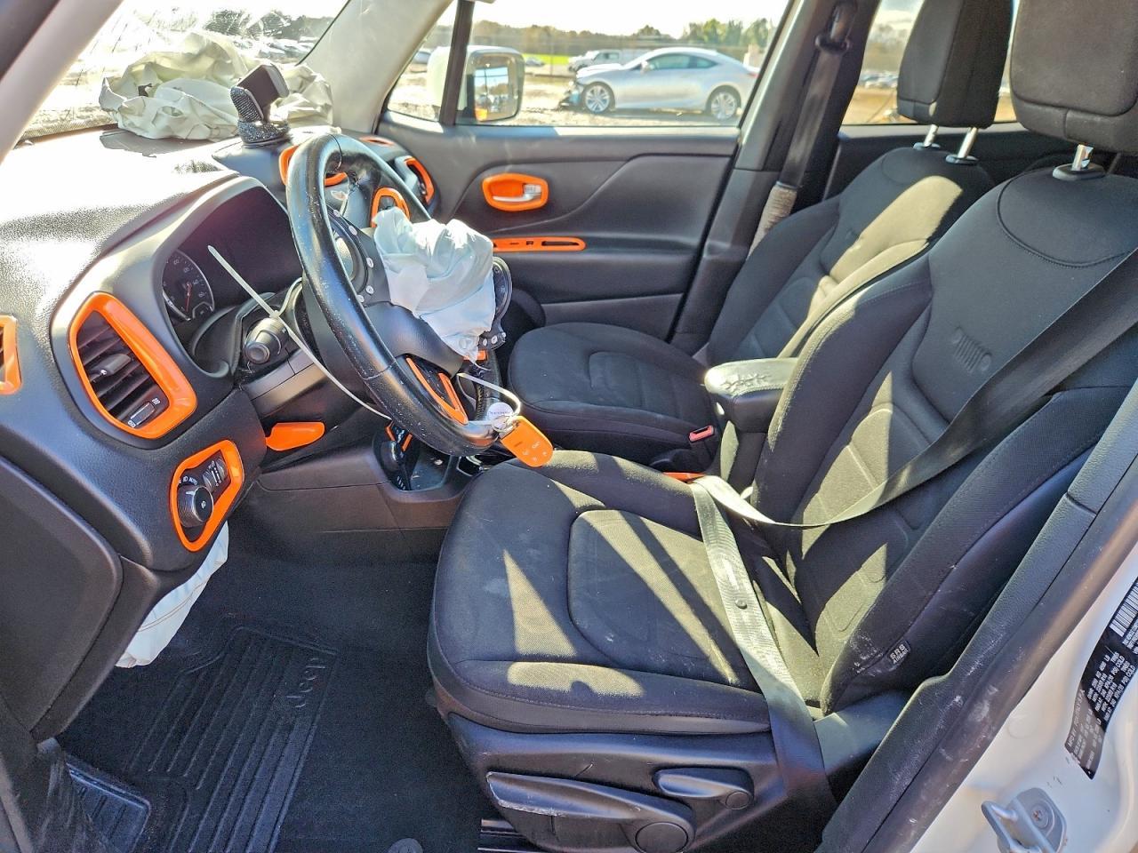 2017 Jeep Renegade Latitude - Фото 7