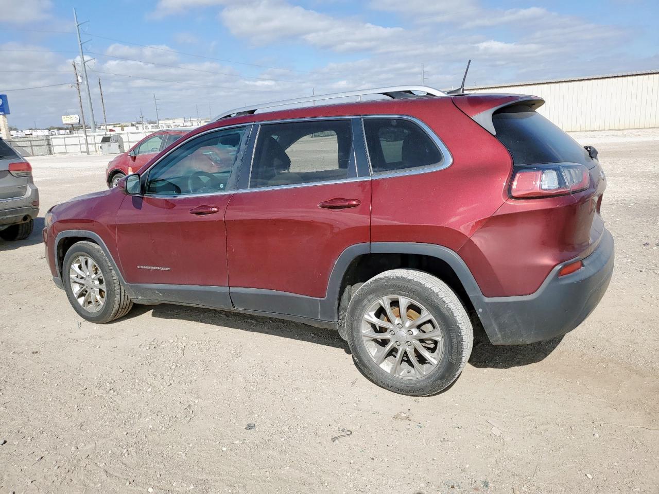 2019 Jeep Cherokee - Фото 2