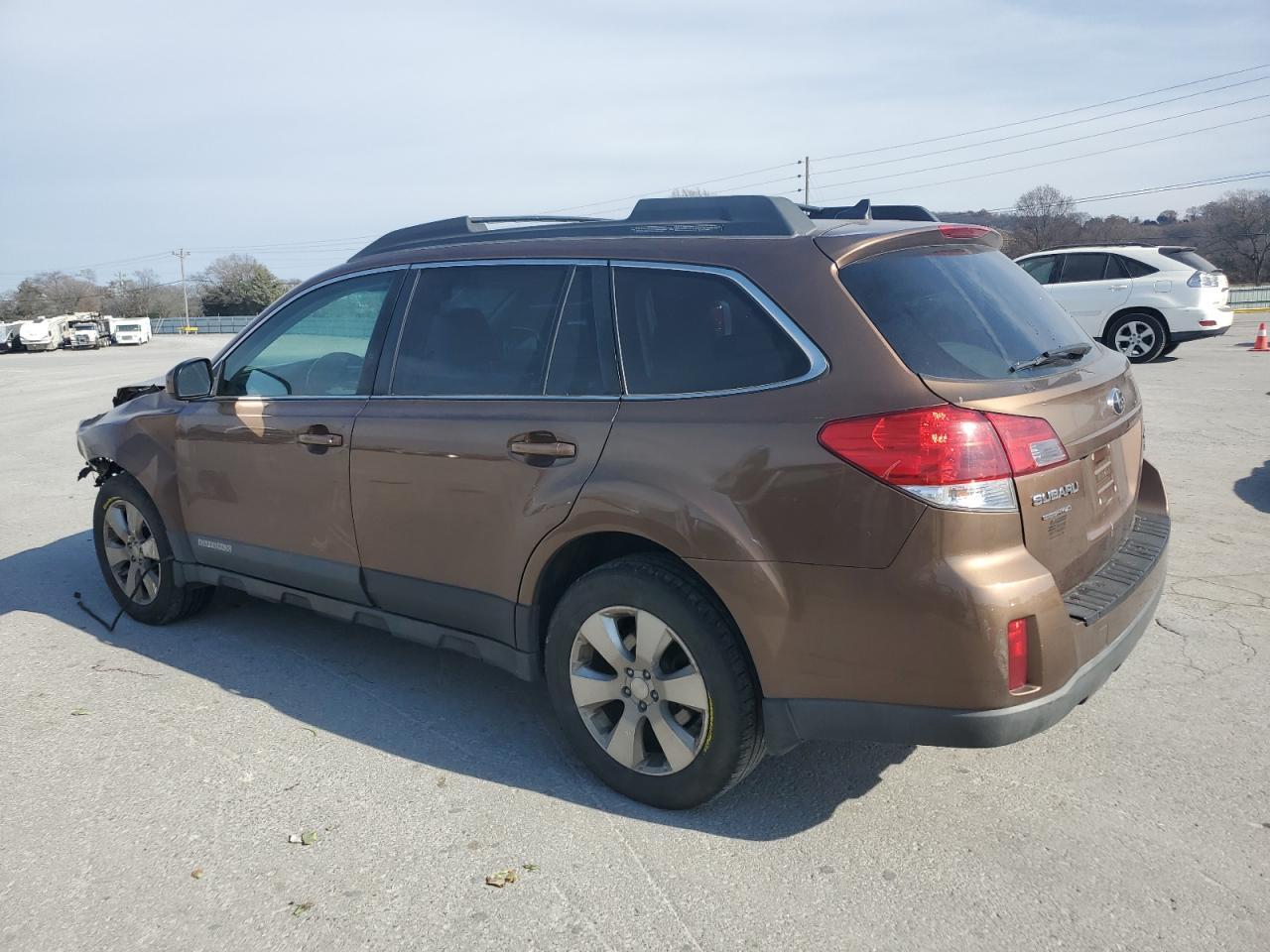 2011 Subaru Outback 3.6R Limited - Фото 2