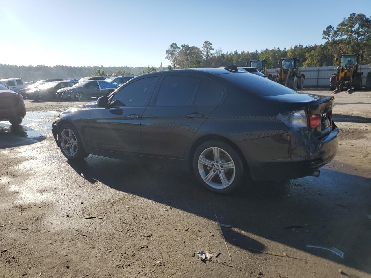 2015 BMW 320 I xDrive - Фото 2