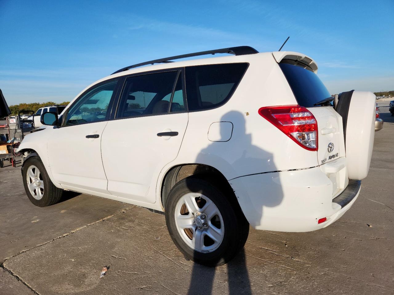 2010 Toyota Rav4 - Фото 2