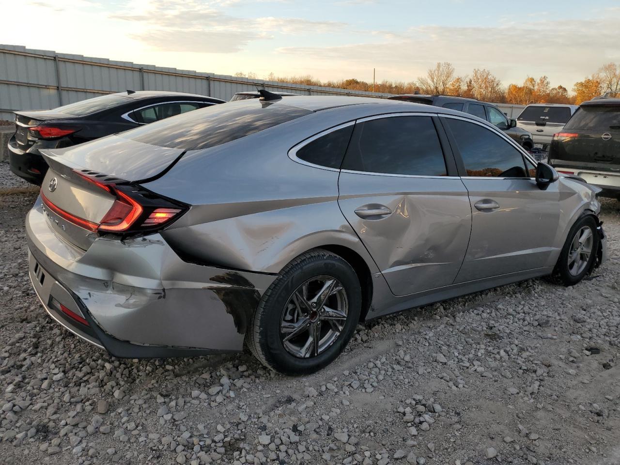 2021 Hyundai Sonata Se - Фото 3