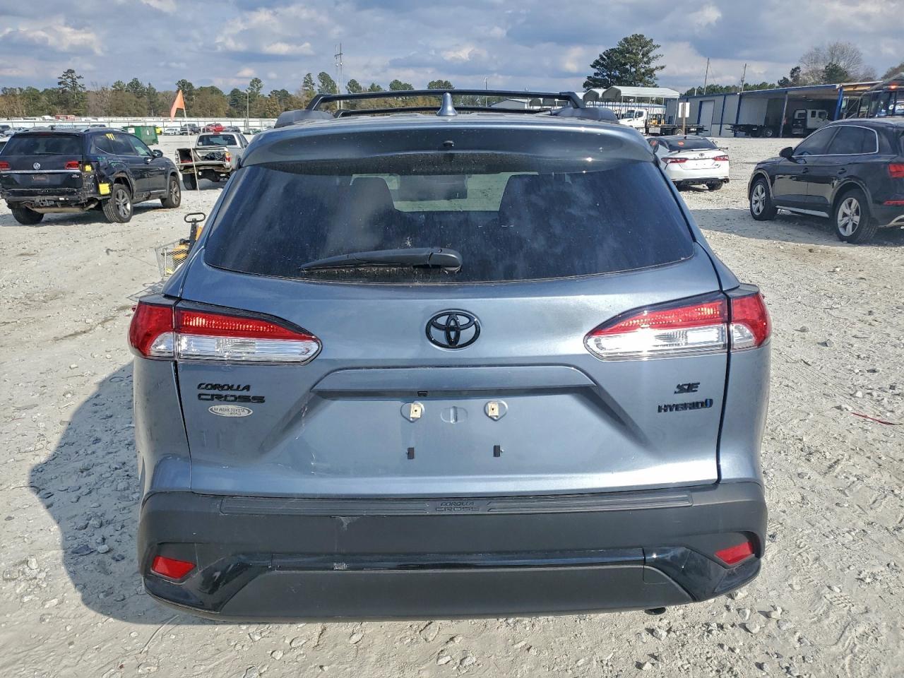 2024 Toyota Corolla Cross Se - Фото 6