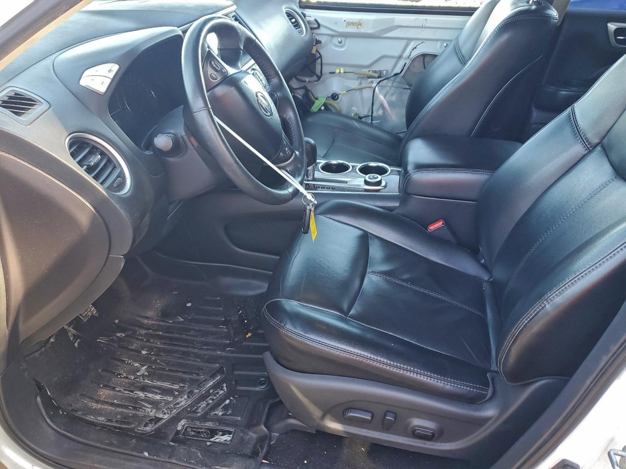 2015 Nissan Pathfinder S - Image 7