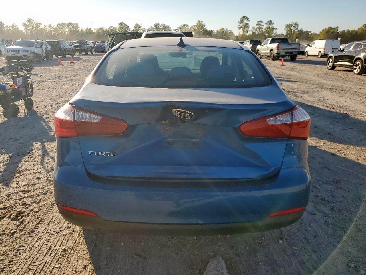 2014 Kia Forte Lx - Image 6