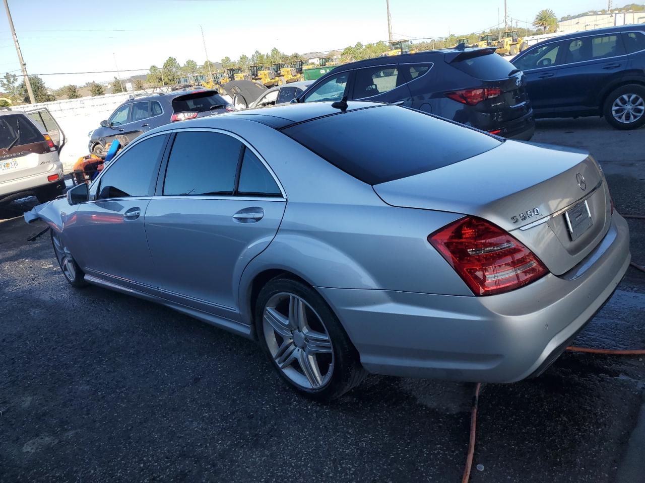 2013 Mercedes-Benz S 550 4Matic - Фото 2