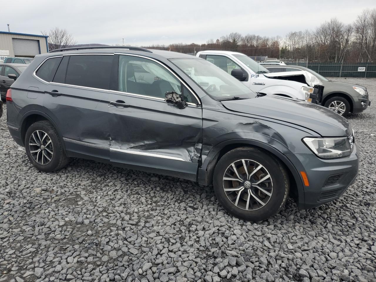2021 Volkswagen Tiguan Se - Фото 4