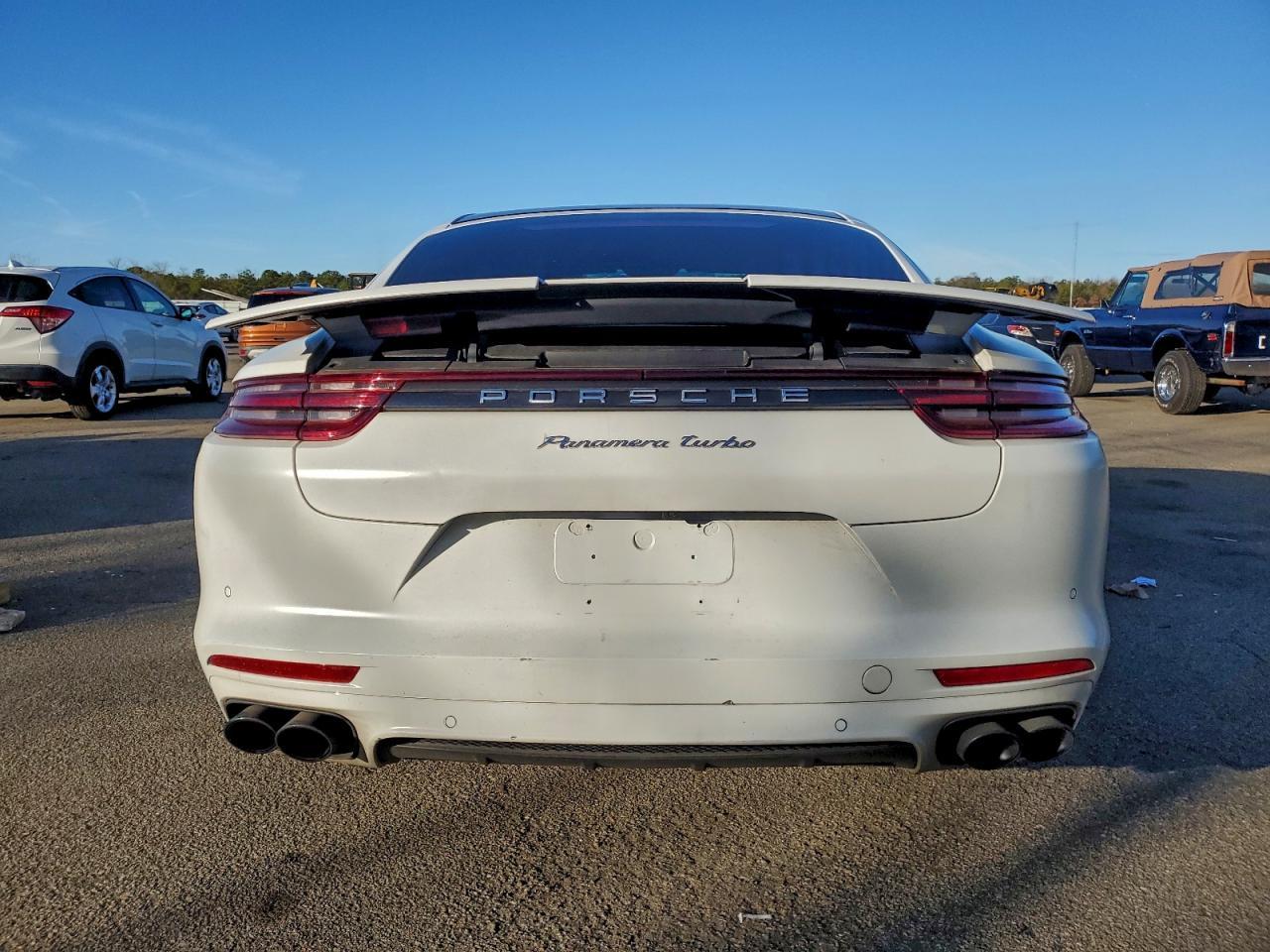 2017 Porsche Panamera Turbo - Image 6