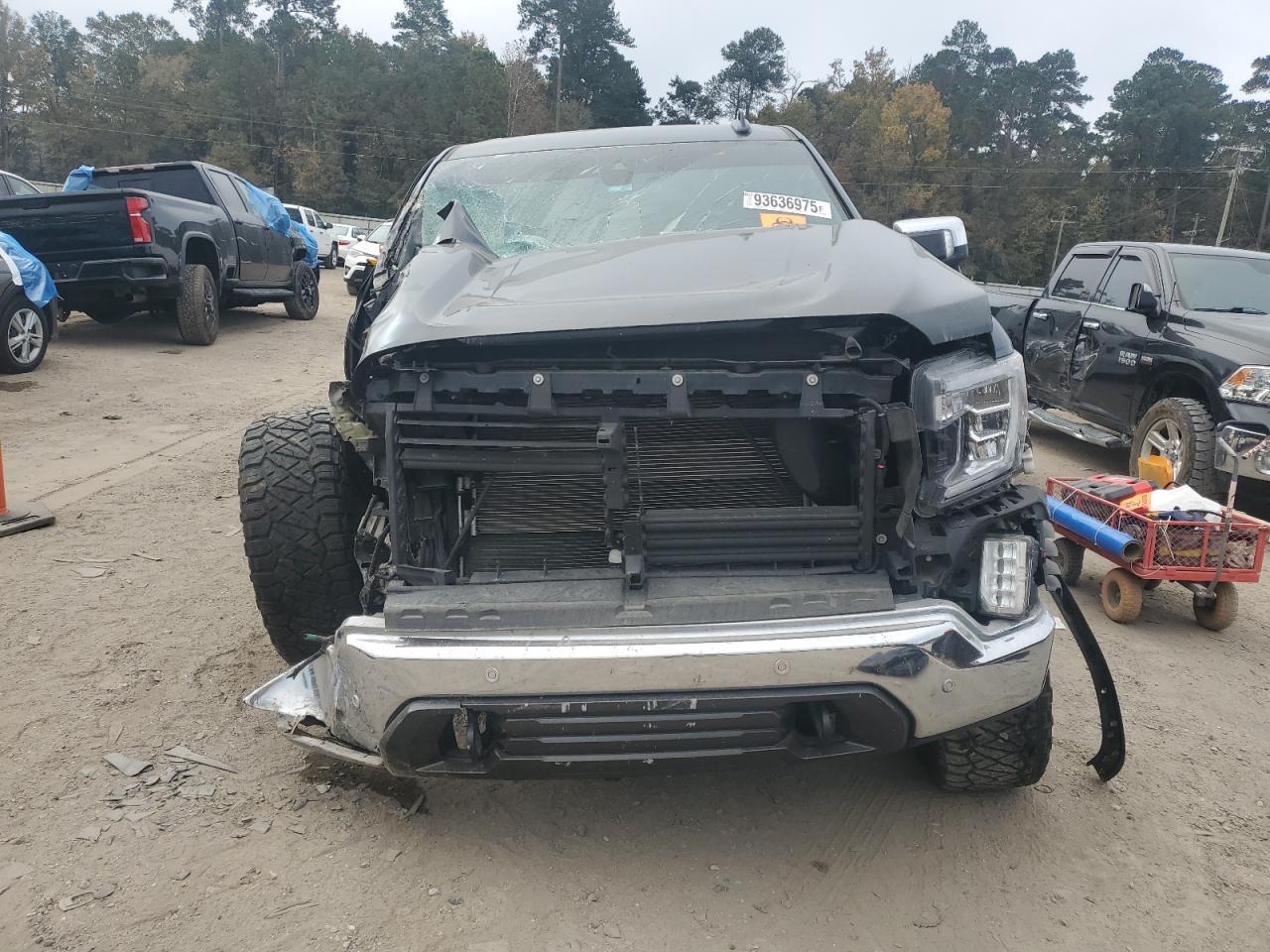 2022 GMC Sierra Limited K1500 Slt - Image 5