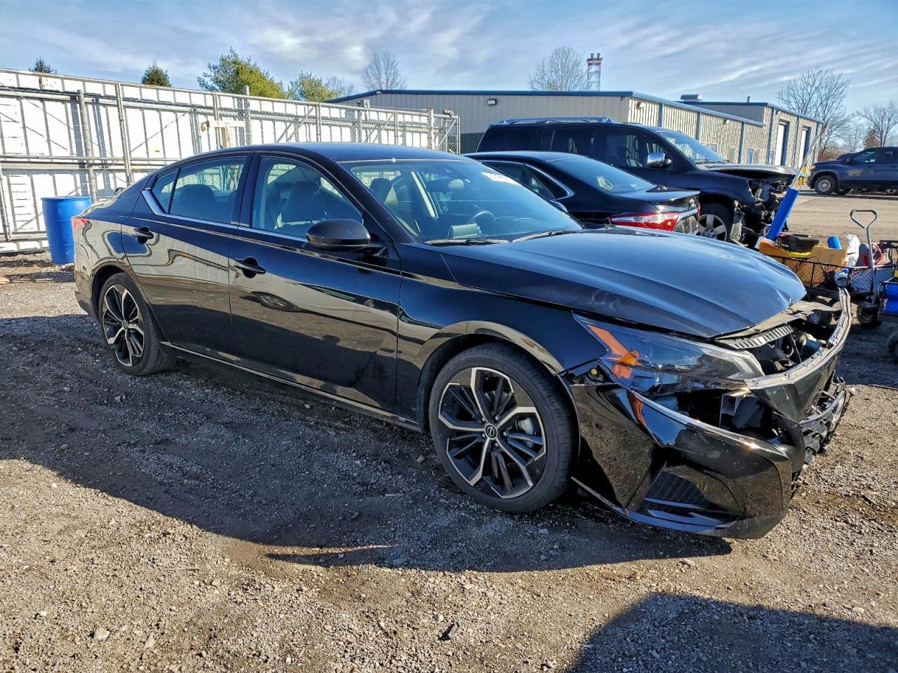 2024 Nissan Altima Sr - Фото 4