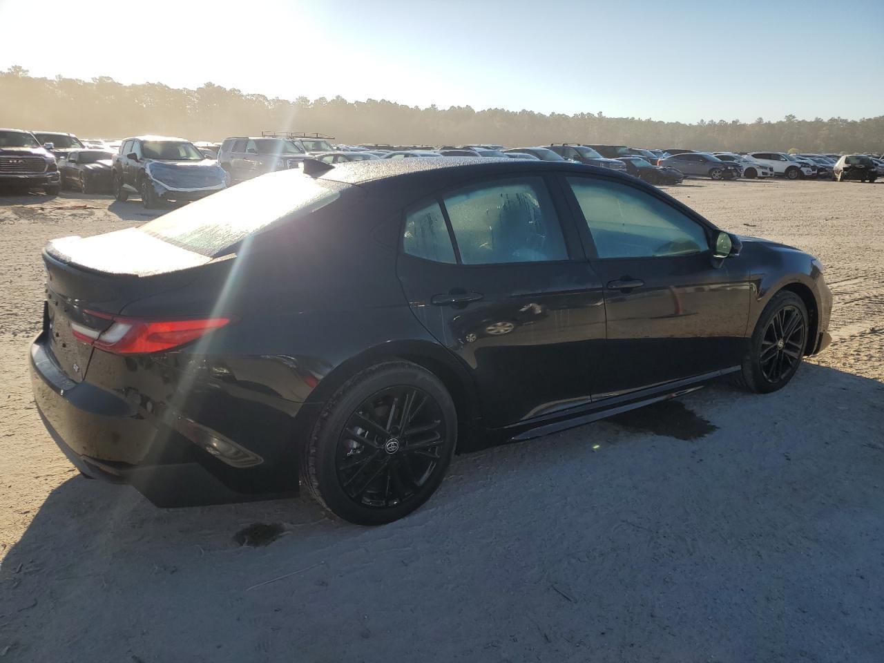 2026 Toyota Camry Xse - Image 3