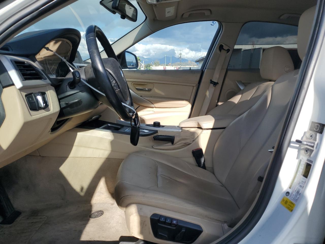 2015 BMW 320 I - Фото 7