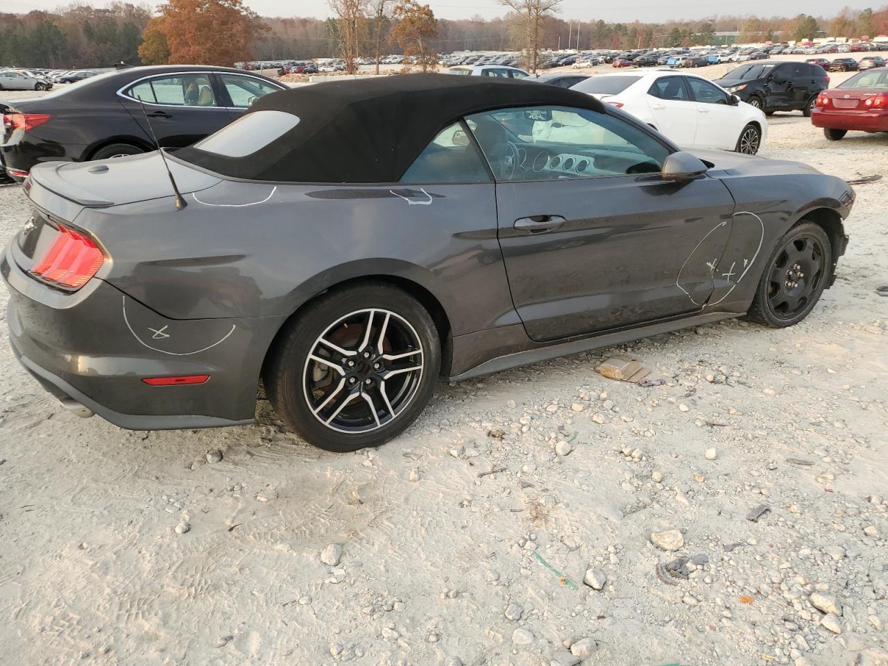 2020 Ford Mustang - Фото 3