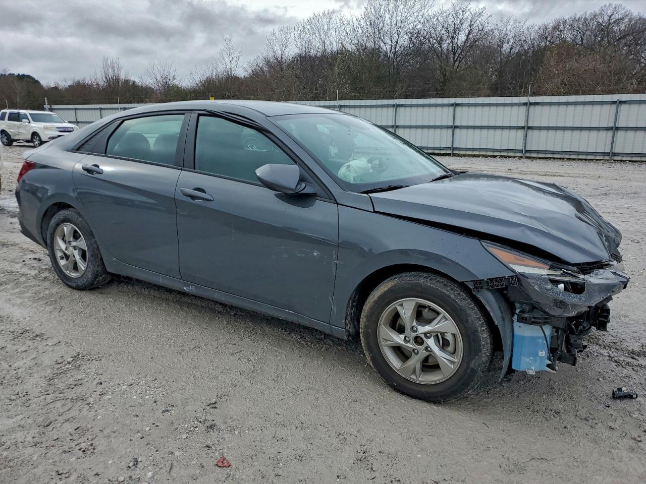2023 Hyundai Elantra Se - Фото 4