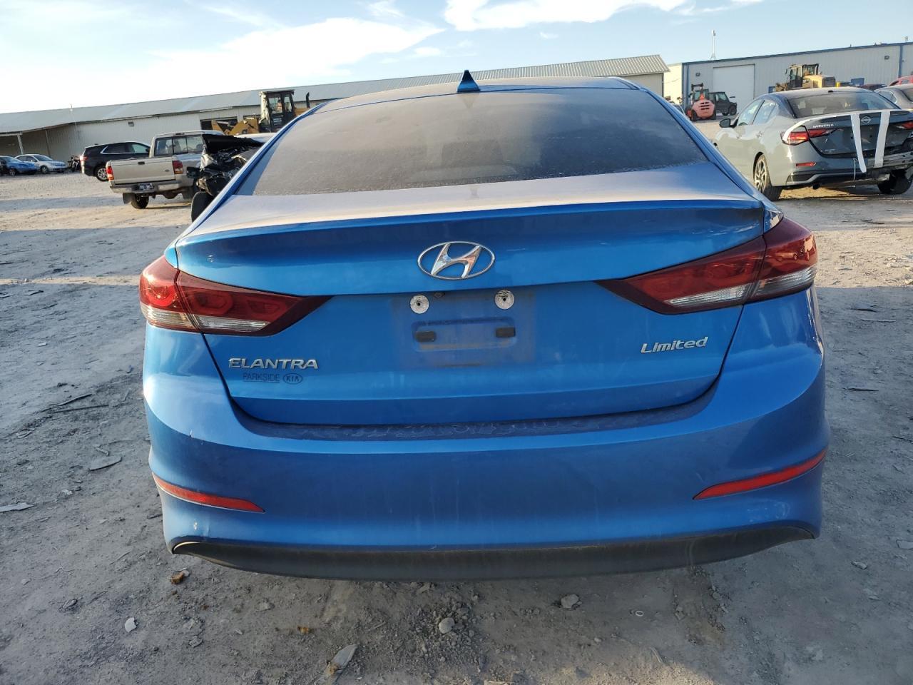 2017 Hyundai Elantra Se - Фото 6