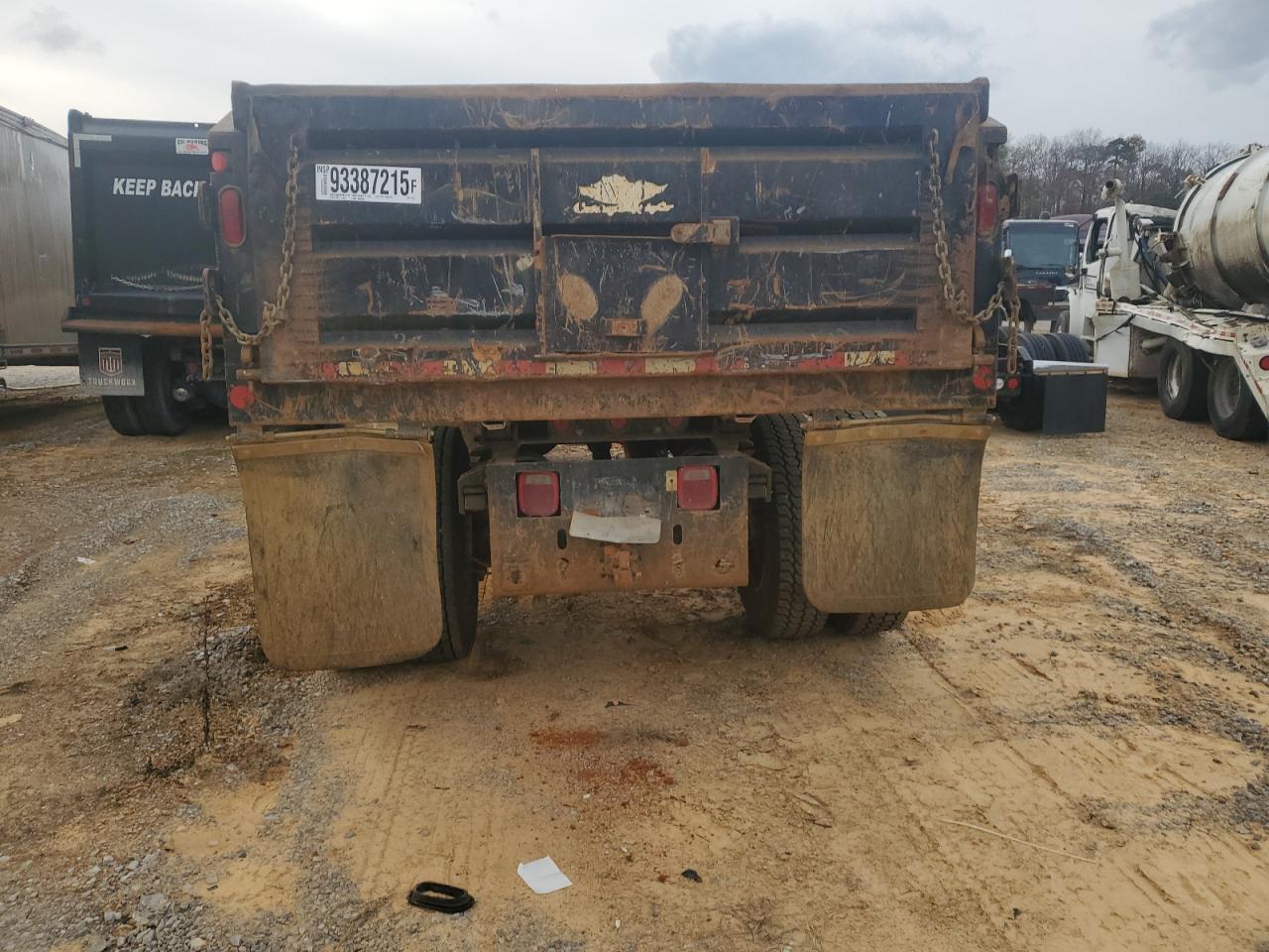 2018 Ford F650 Super Duty Dump Truck - Фото 6