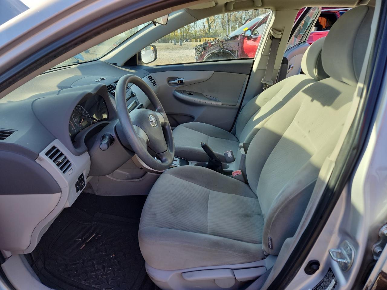 2010 Toyota Corolla - Image 7