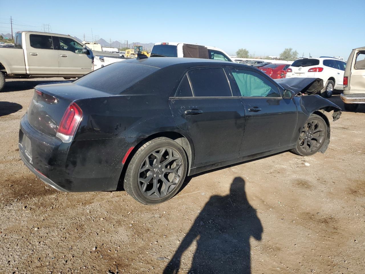 2019 Chrysler 300 Touring - Image 3