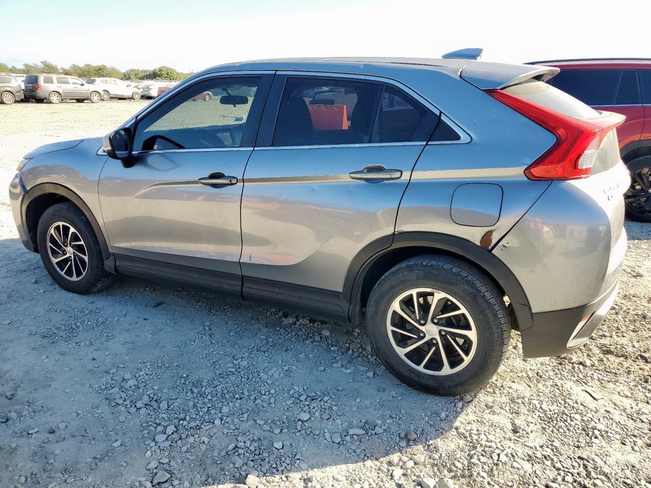 2020 Mitsubishi Eclipse Cross Es - Фото 2