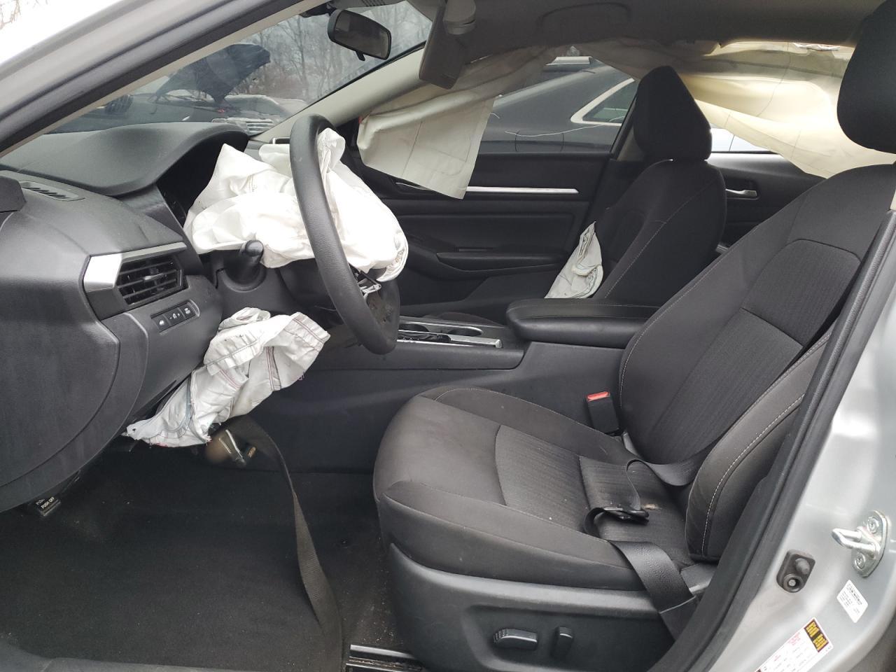 2022 Nissan Altima Sv - Image 7