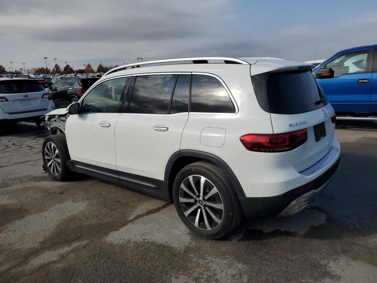 2023 Mercedes-Benz Glb 250 - Фото 2