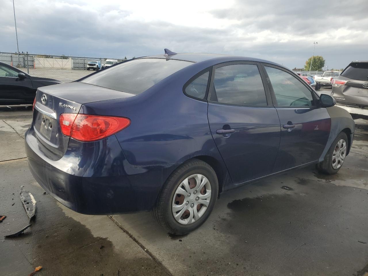 2010 Hyundai Elantra Blue - Фото 3