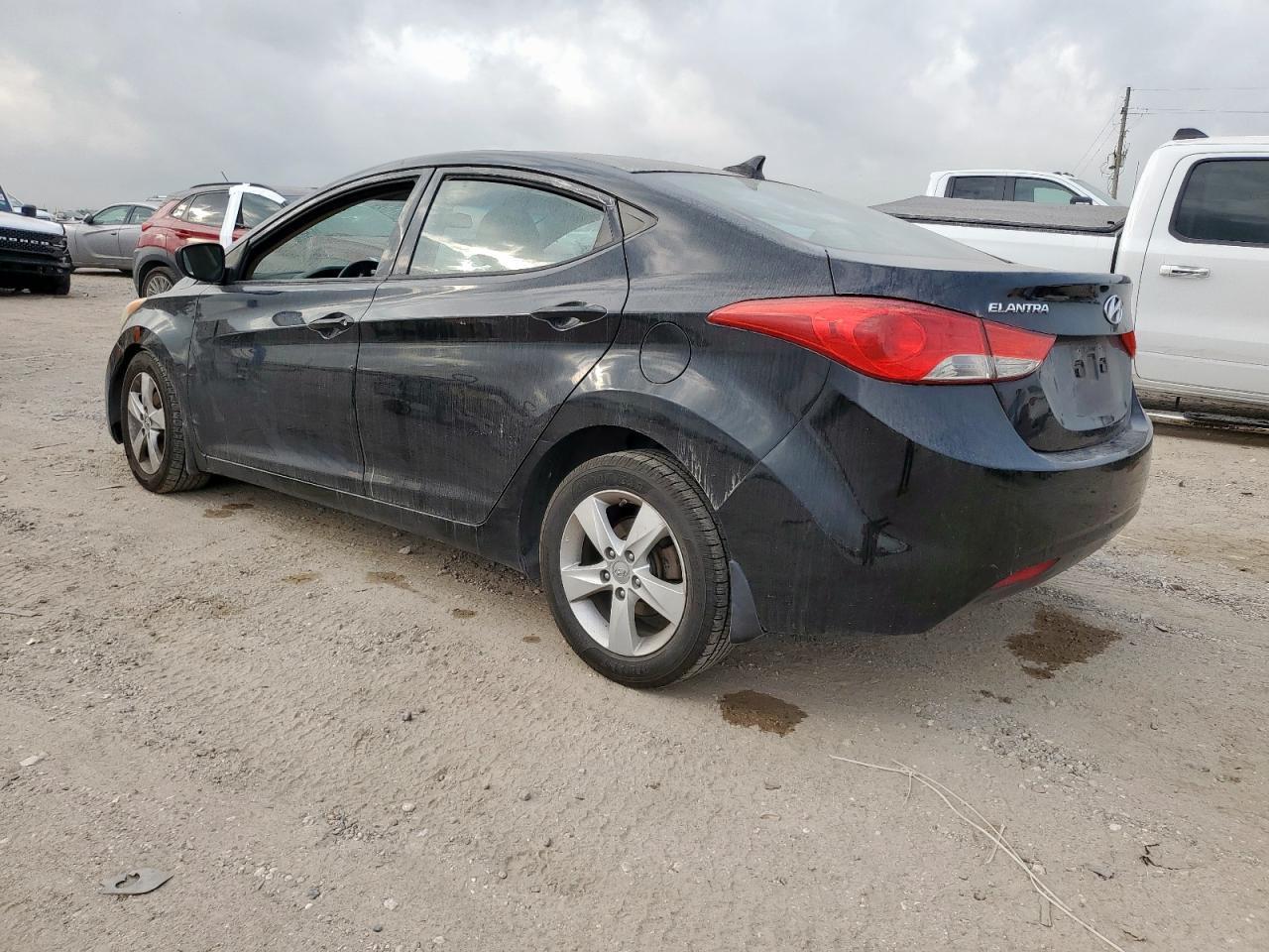 2013 Hyundai Elantra Gls - Фото 2