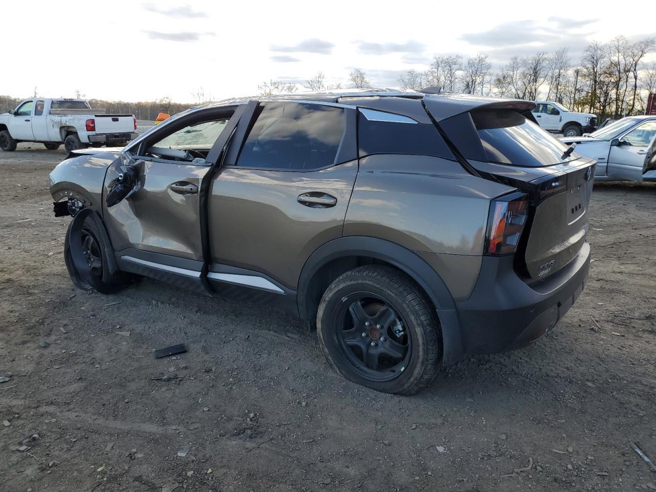 2025 Nissan Kicks Sv - Фото 2