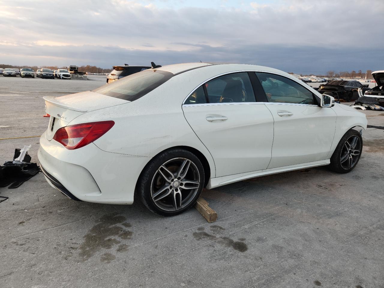 2018 Mercedes-Benz Cla 250 4Matic - Image 3