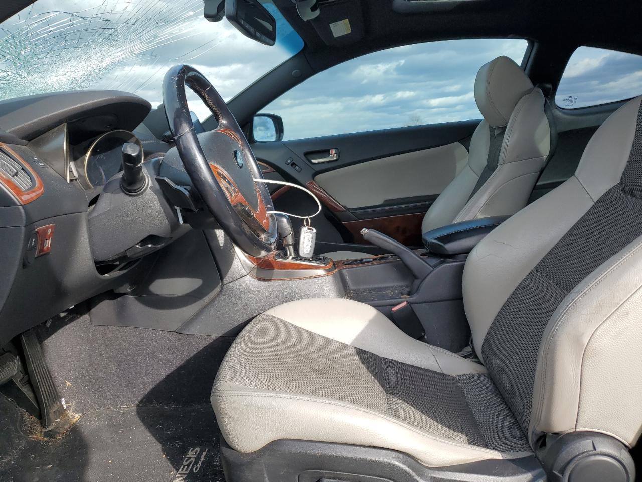 2013 Hyundai Genesis Coupe 2.0T Premium - Image 7
