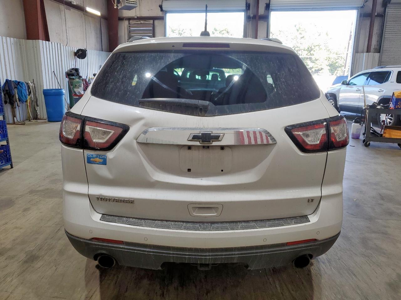 2017 Chevrolet Traverse Lt - Image 6