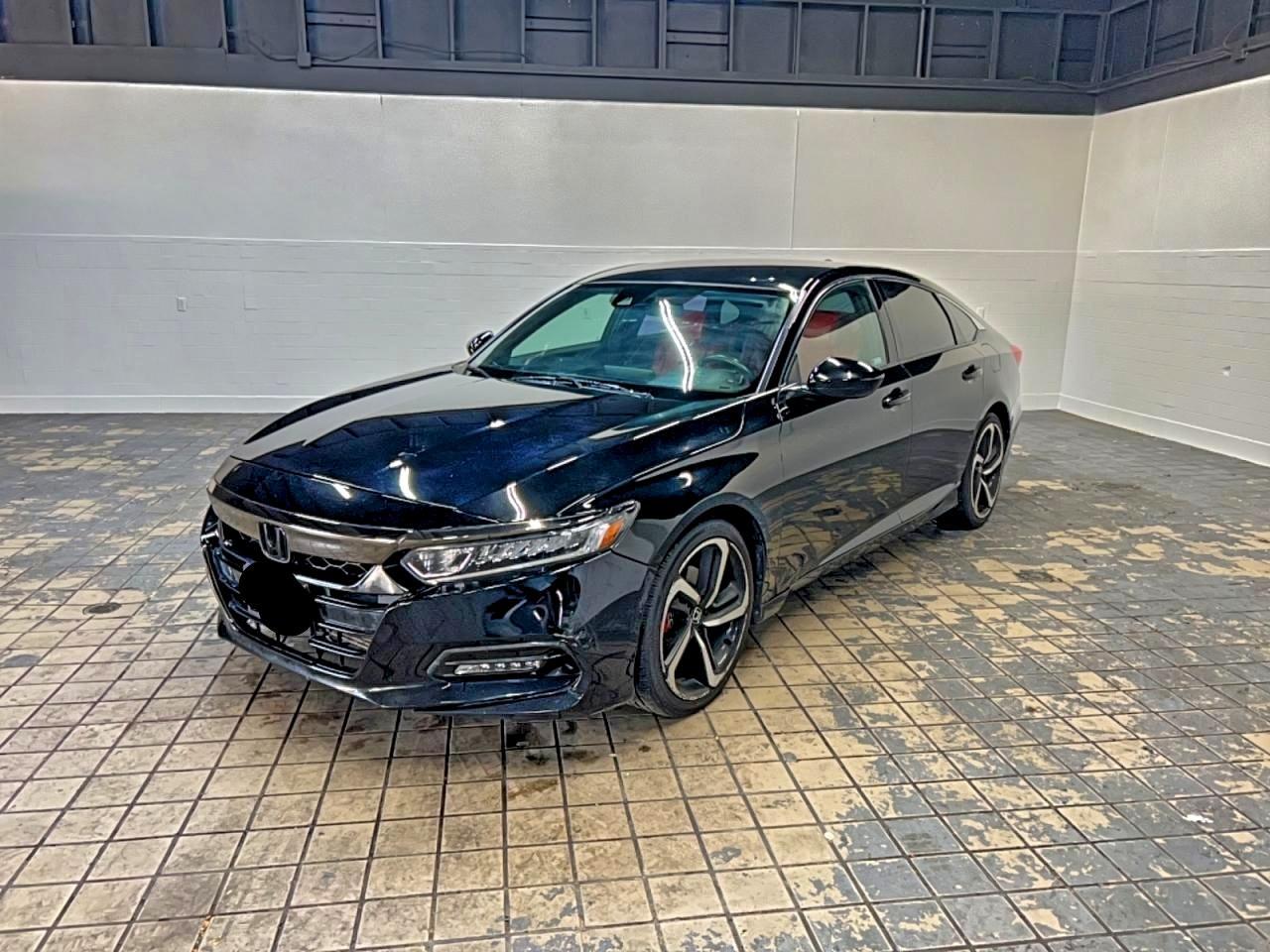 2019 Honda Accord Sport - Image 2