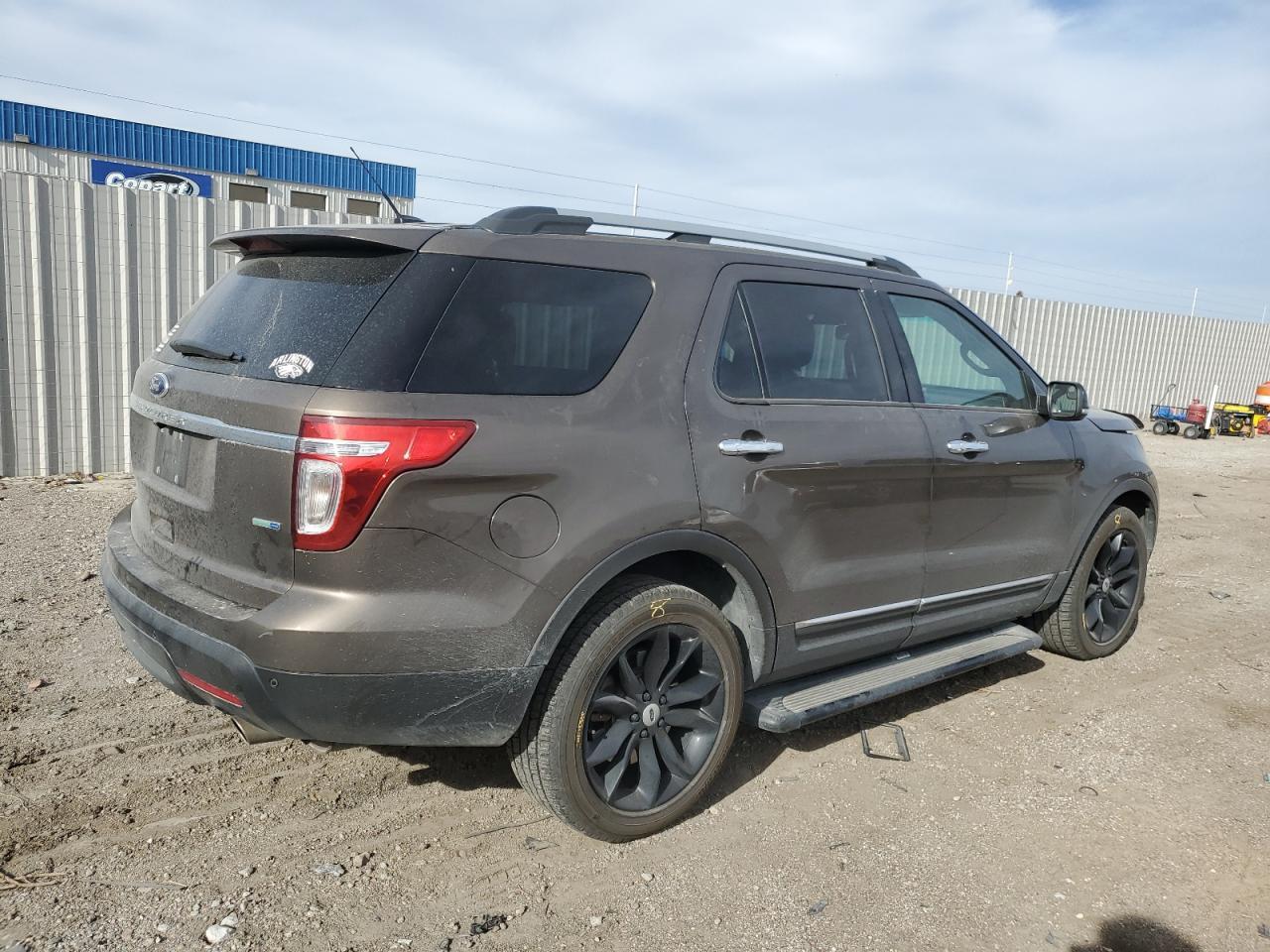 2015 Ford Explorer Xlt - Image 3