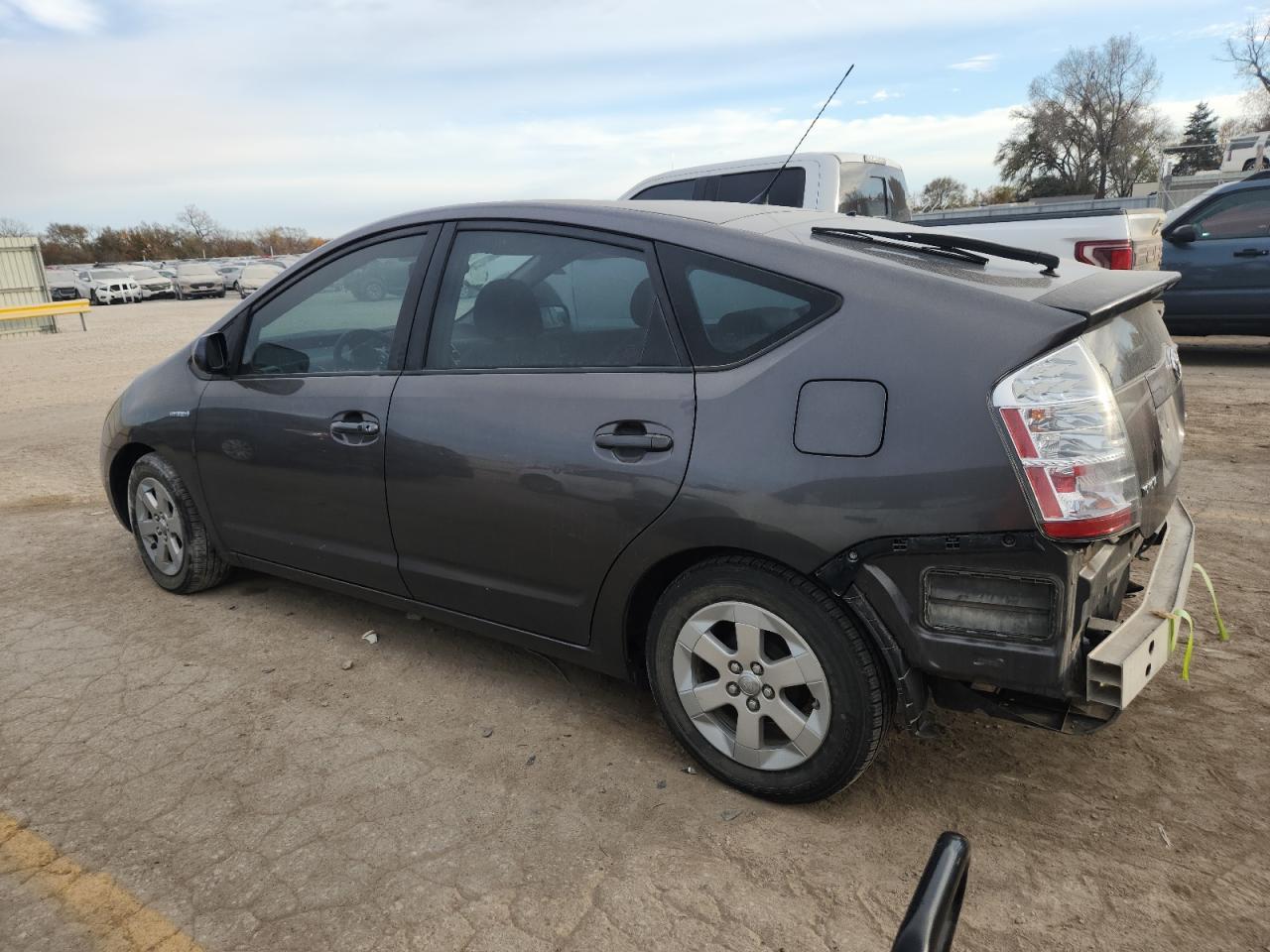 2007 Toyota Prius - Image 2