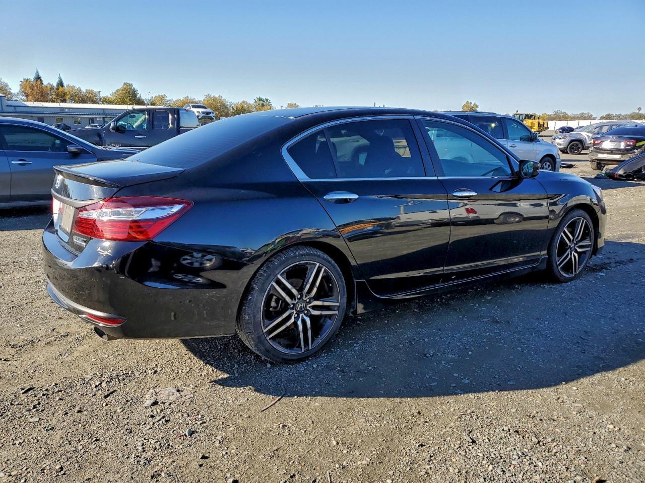 2017 Honda Accord Sport Special Edition - Фото 3