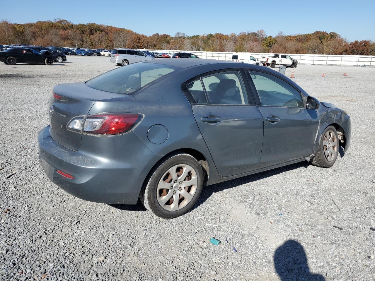 2013 Mazda 3 I - Фото 3