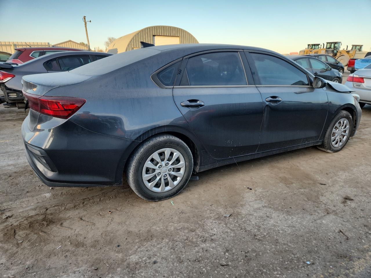 2021 Kia Forte Fe - Image 3