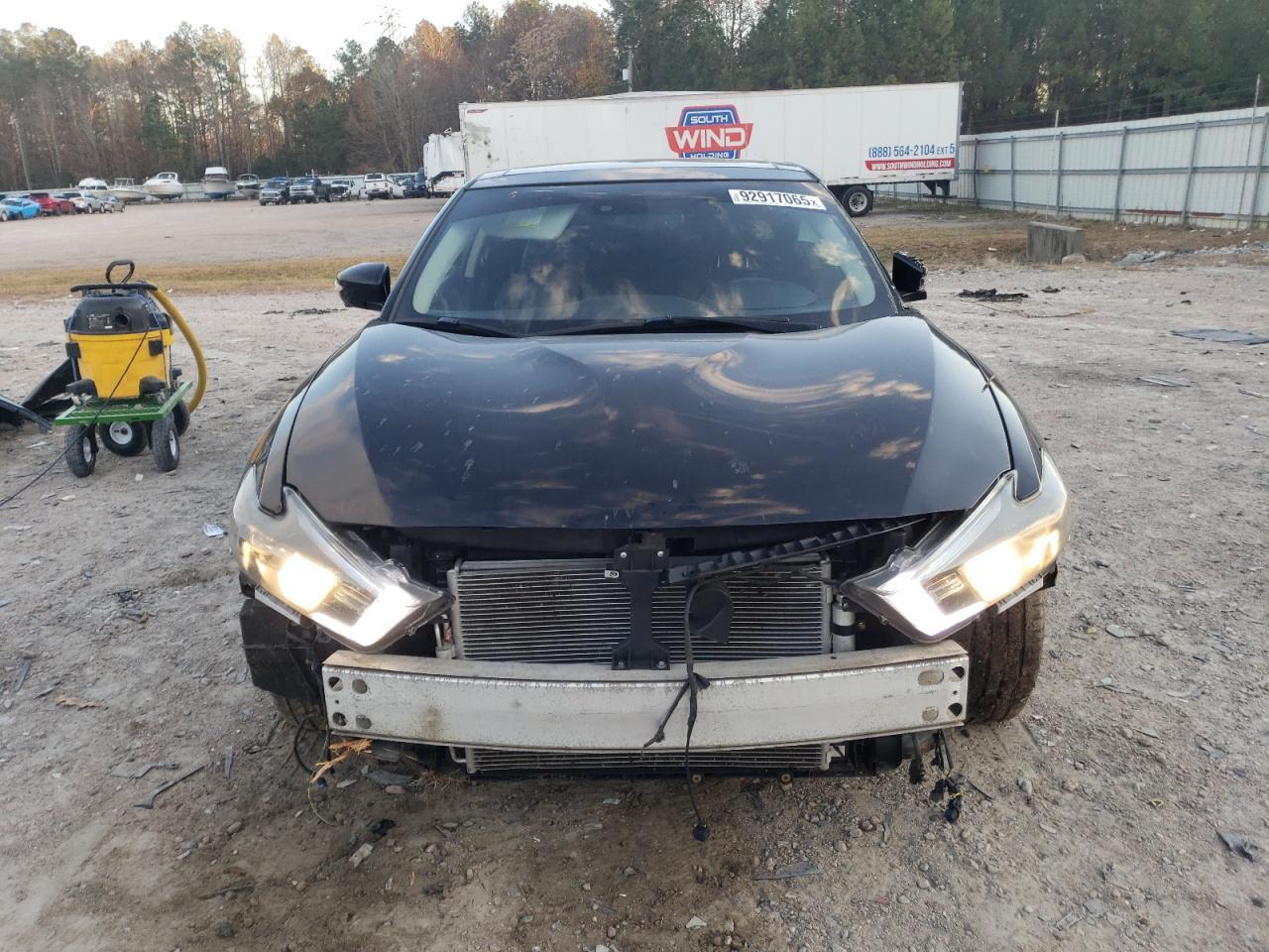 2017 Nissan Maxima 3.5S - Image 5